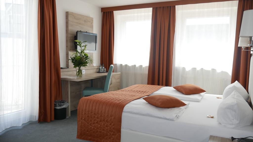 Komfort Hotel Ludwigsbourg Extérieur photo