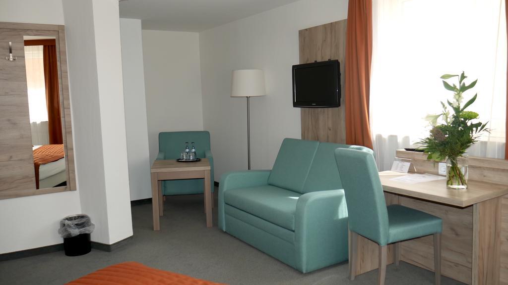 Komfort Hotel Ludwigsbourg Extérieur photo