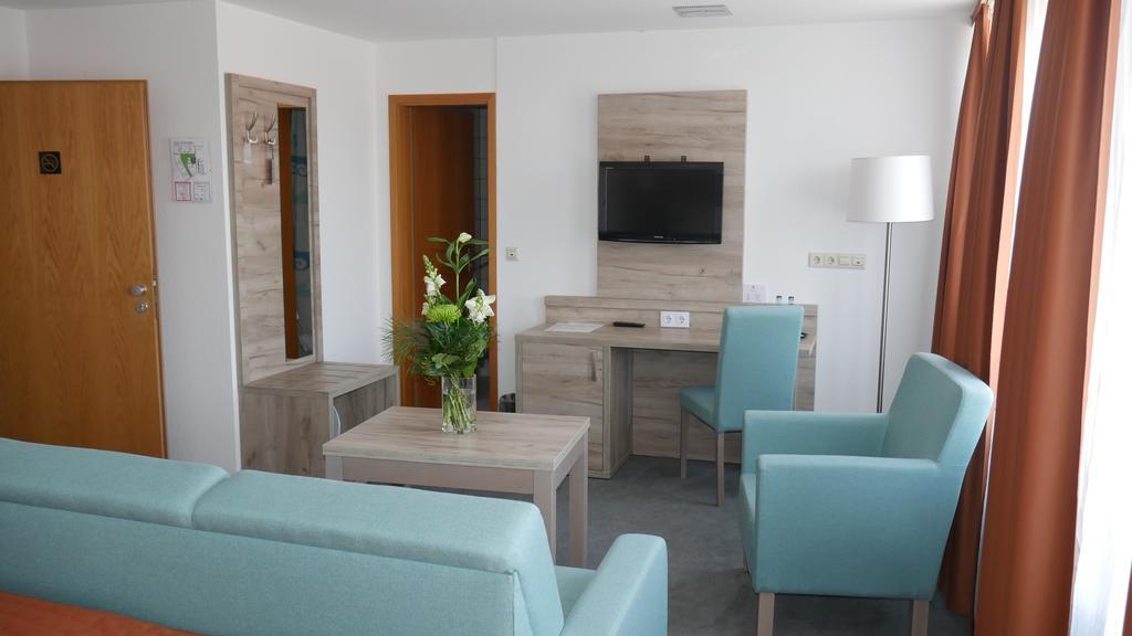 Komfort Hotel Ludwigsbourg Extérieur photo