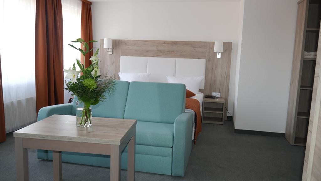 Komfort Hotel Ludwigsbourg Extérieur photo