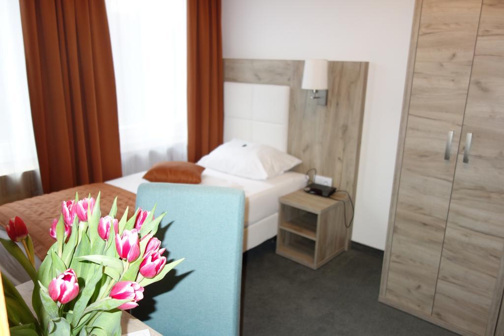 Komfort Hotel Ludwigsbourg Extérieur photo